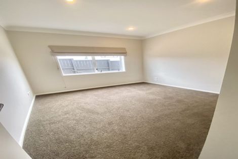 Photo of property in 17 Quedley Court, Eastern Beach, Auckland, 2012