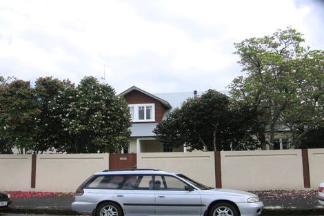 Photo of property in 233 Devonport Road, Tauranga, 3110