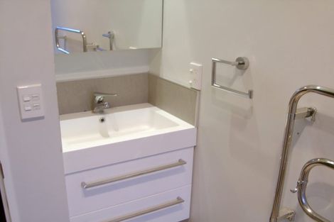 Photo of property in 3/84 Barbour Street, Waltham, Christchurch, 8011