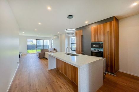 Photo of property in 58 Rush Creek Drive, Westgate, Auckland, 0614
