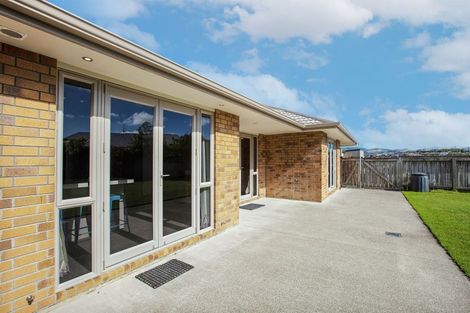 Photo of property in 14 Abel Glen, Aotea, Porirua, 5024