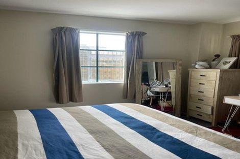 Photo of property in Courtenay Apartments, 505/120 Courtenay Place, Te Aro, Wellington, 6011