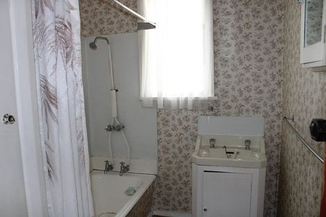 Photo of property in 5 Lansdowne Crescent, Lansdowne, Masterton, 5810