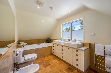 Photo of property in 56 Oak Lane, Wanaka, 9305