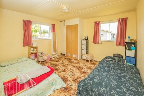 Photo of property in 12a Hokio Beach Road, Levin, 5510