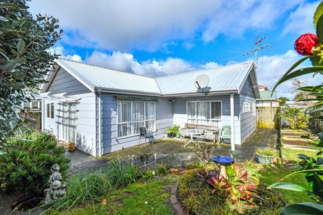 Photo of property in 2/30 Sturdee Road, Manurewa, Auckland, 2102