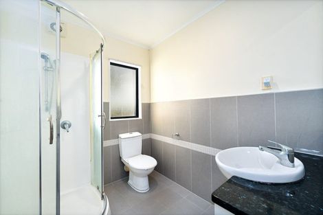 Photo of property in 37 Virginia Street, Henderson, Auckland, 0612