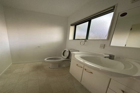 Photo of property in 7a Clematis Avenue, Murrays Bay, Auckland, 0630