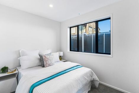 Photo of property in 19b Bradbury Road, Botany Downs, Auckland, 2010