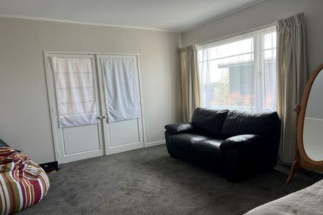 Photo of property in 10 Braemar Road, Rothesay Bay, Auckland, 0630