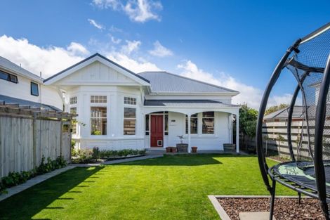 Photo of property in 18a Stone Street, Miramar, Wellington, 6022