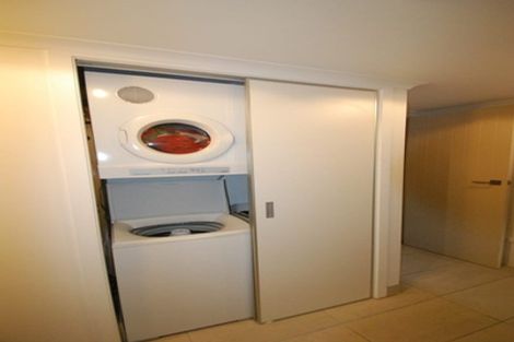 Photo of property in Bellagio Apartments, 5e/39 Taranaki Street, Te Aro, Wellington, 6011