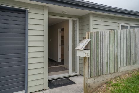 Photo of property in 38 Mauldeth Terrace, Churton Park, Wellington, 6037