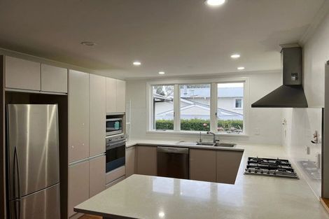 Photo of property in 120 Wheturangi Road, Greenlane, Auckland, 1051