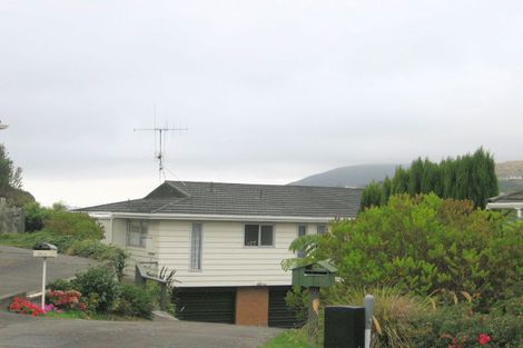 Photo of property in 16 Mckeefry Grove, Tawa, Wellington, 5028