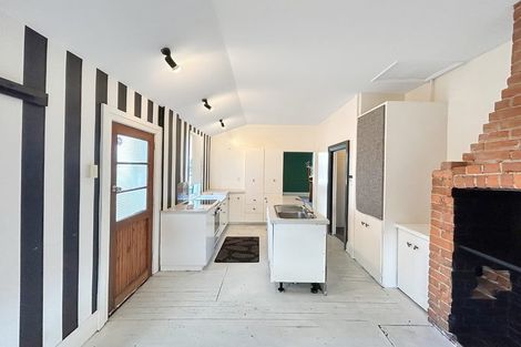 Photo of property in 224 Park Street, Winton, 9720