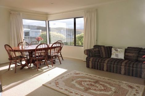 Photo of property in 18 Pendennis Point, Camborne, Porirua, 5026
