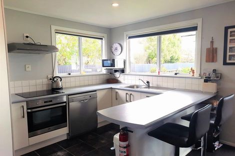 Photo of property in 8 Oban Place, Awapuni, Palmerston North, 4412