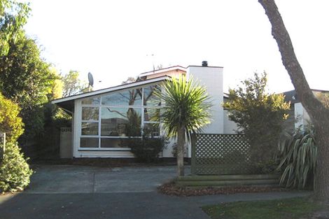 Photo of property in 21 Ramore Place, Redwood, Christchurch, 8051