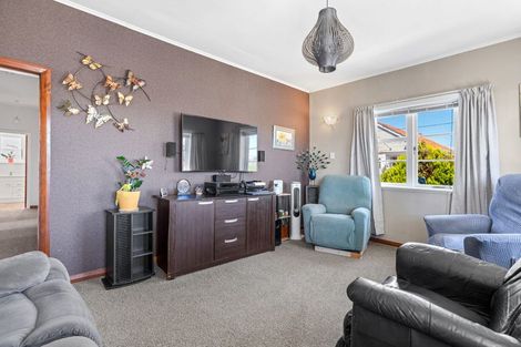 Photo of property in 34 Princes Street, Levin, 5510