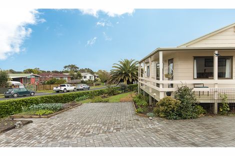 Photo of property in 4a Fernleigh Avenue, Waiuku, 2123