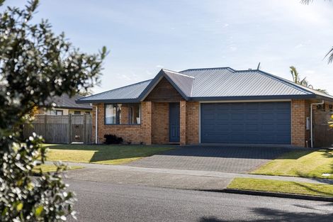 Photo of property in 6 Ohuirehe Road, Coastlands, Whakatane, 3120