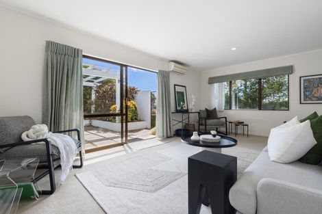 Photo of property in 45 Rewarewa Place, Matua, Tauranga, 3110