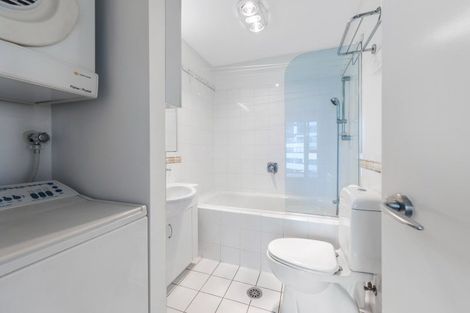 Photo of property in Highgate Towers, 5e/8 Howe Street, Freemans Bay, Auckland, 1011