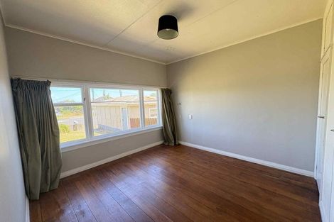 Photo of property in 78 Cornfoot Street, Castlecliff, Whanganui, 4501