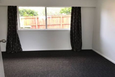 Photo of property in 1/141 Birkdale Road, Birkdale, Auckland, 0626
