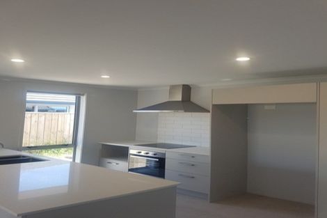 Photo of property in 72 Dunkeld Drive, Papamoa, 3118