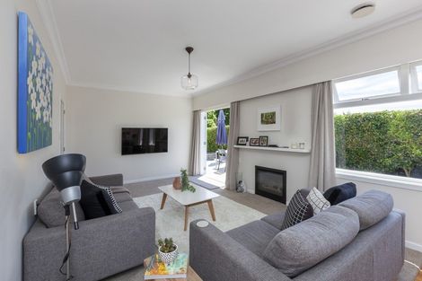 Photo of property in 14 Leybourne Avenue, Waikanae, 5036