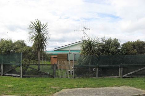 Photo of property in 3 Mavis Avenue, Waikawa Beach, Manakau, 5573