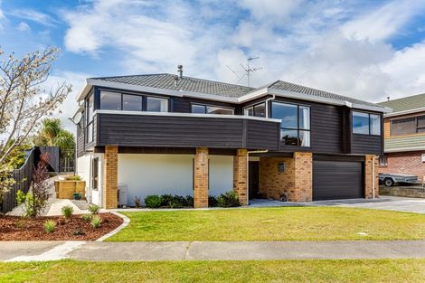 Photo of property in 3 Eclipse Lane, Whitby, Porirua, 5024
