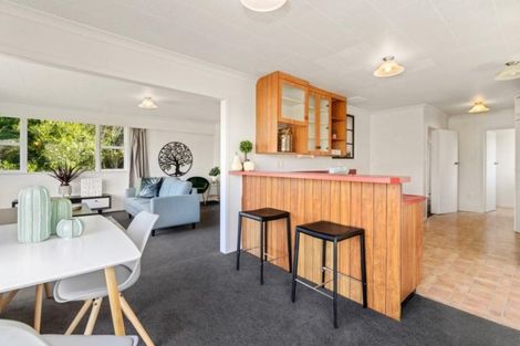 Photo of property in 9 Tirita Street, Kawaha Point, Rotorua, 3010