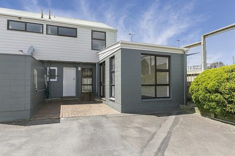 Photo of property in Lynbrae Court Flats, 22/4 Dr Taylor Terrace, Johnsonville, Wellington, 6037