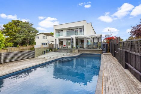 Photo of property in 34 Lake Crescent, Hamilton Lake, Hamilton, 3204