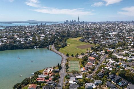 Photo of property in 72 West End Road, Westmere, Auckland, 1022