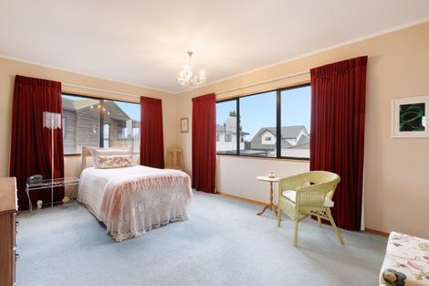 Photo of property in 1 Hunter Way, Otumoetai, Tauranga, 3110