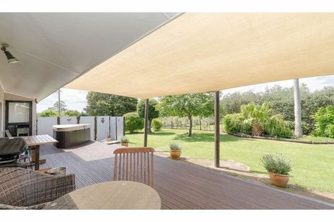 Photo of property in 38 Riddell Road, Kerikeri, 0230