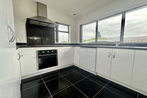 Photo of property in 10 Trillick Place, Tuakau, 2121