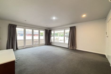 Photo of property in 207 Memorial Avenue, Burnside, Christchurch, 8053