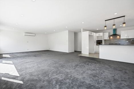 Photo of property in 18a Riverpark Crescent, Henderson, Auckland, 0610