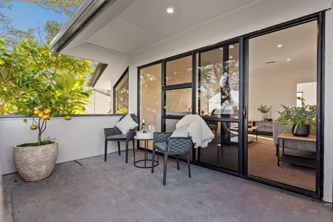 Photo of property in 1/62 Rangatira Road, Beach Haven, Auckland, 0626