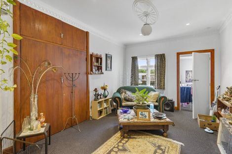 Photo of property in 362 Oxford Street, Levin, 5510