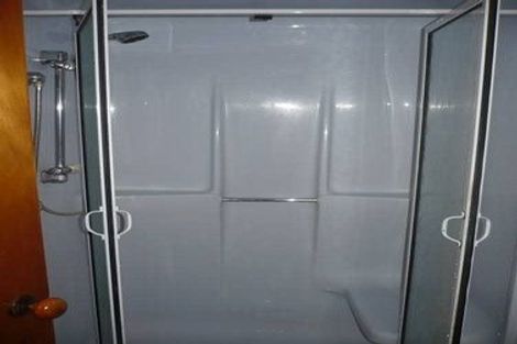 Photo of property in 28 Ronald Macken Place, Windsor Park, Auckland, 0632