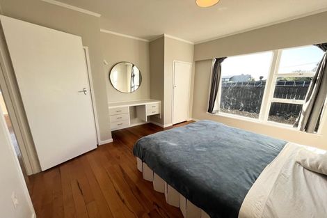 Photo of property in 15 Pleasant Road, Glen Eden, Auckland, 0602