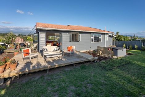 Photo of property in 17 Moana Street, Otaki Beach, Otaki, 5512