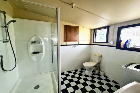 Photo of property in 13 Beach Street, Tangimoana, 4822