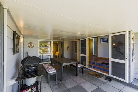 Photo of property in 236 Whirinaki Road, Eskdale, Napier, 4182